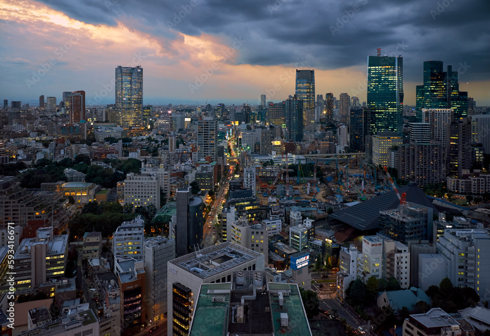 Obraz premium ARK Hills as seen from the Tokyo Tower at evening. Tokyo. Japan