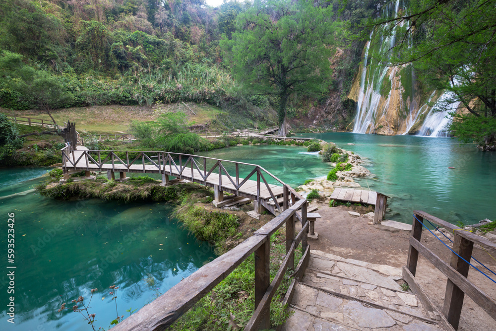 Fototapeta premium Waterfall in Mexico