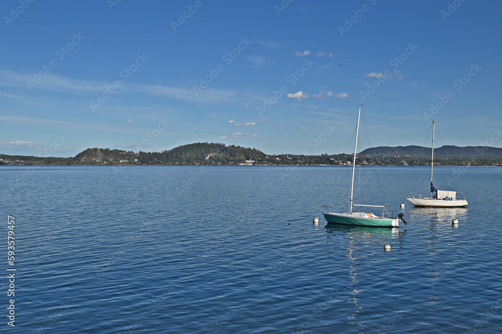 Lesa, Marina e porticciolo - Lago Maggiore Lesa, Marina e porticciolo - Lago Maggiore