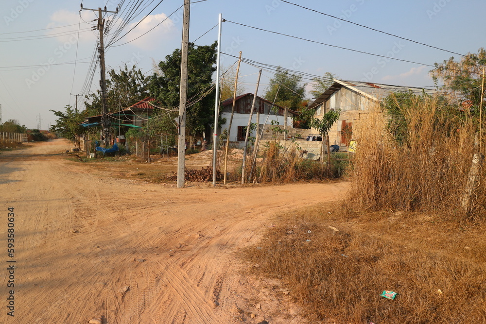 東南アジアの田舎道