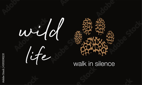wild life leopard foot shape