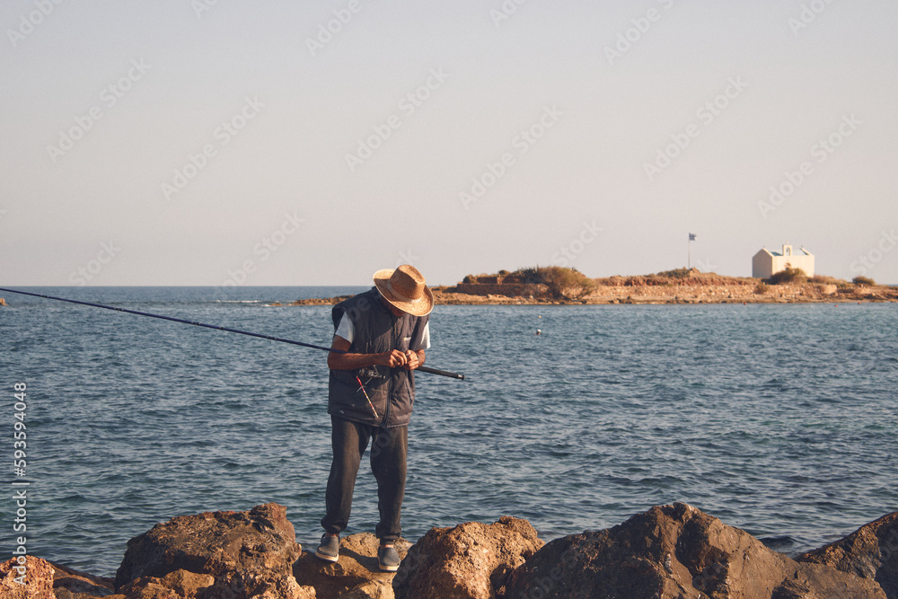 Połów ryb w miasteczku Stalida na wyspie Kreta 