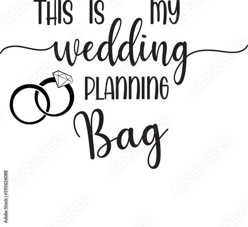 Is my wedding planning bag writing whit black letters on a white background and rings on the side