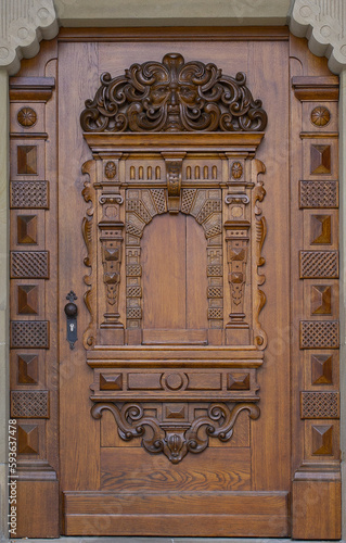 Fototapeta Naklejka Na Ścianę i Meble -  Doors of an old building in Germany. Bielefeld.
