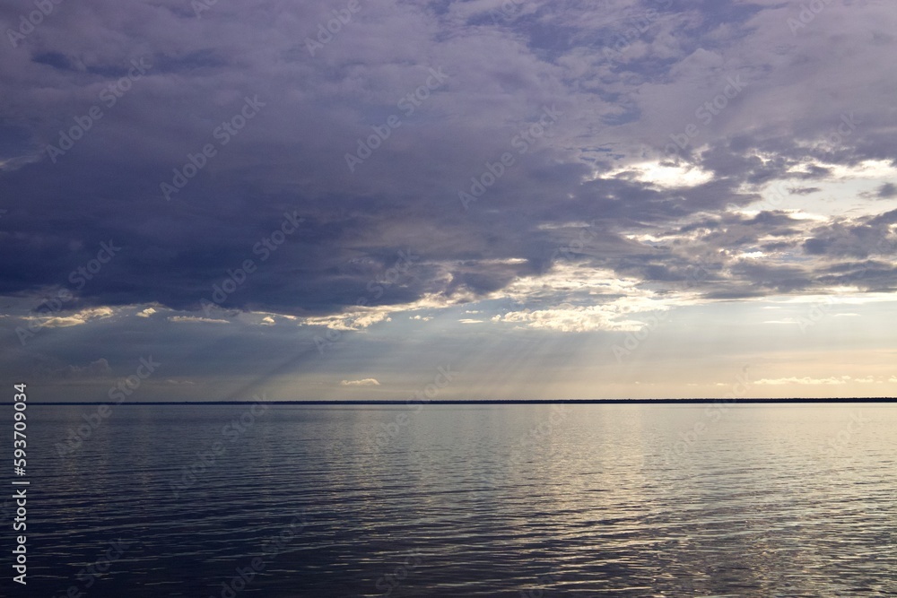 Naklejka premium Wolkenformationen überm Amazonas