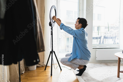 Setting up a ring light