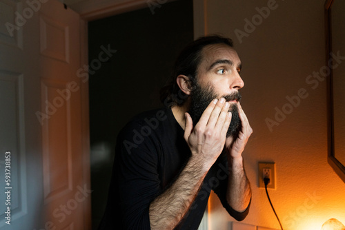 Male facial hair grooming