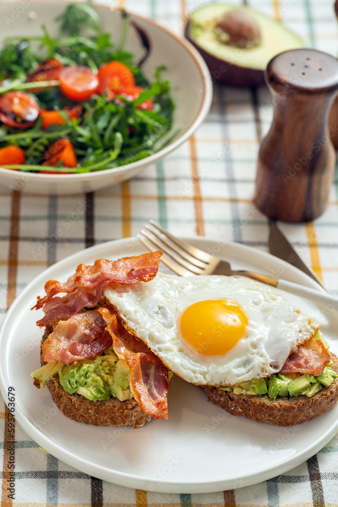 Avocado Bacon Egg Toast Avocado Bacon Egg Toast