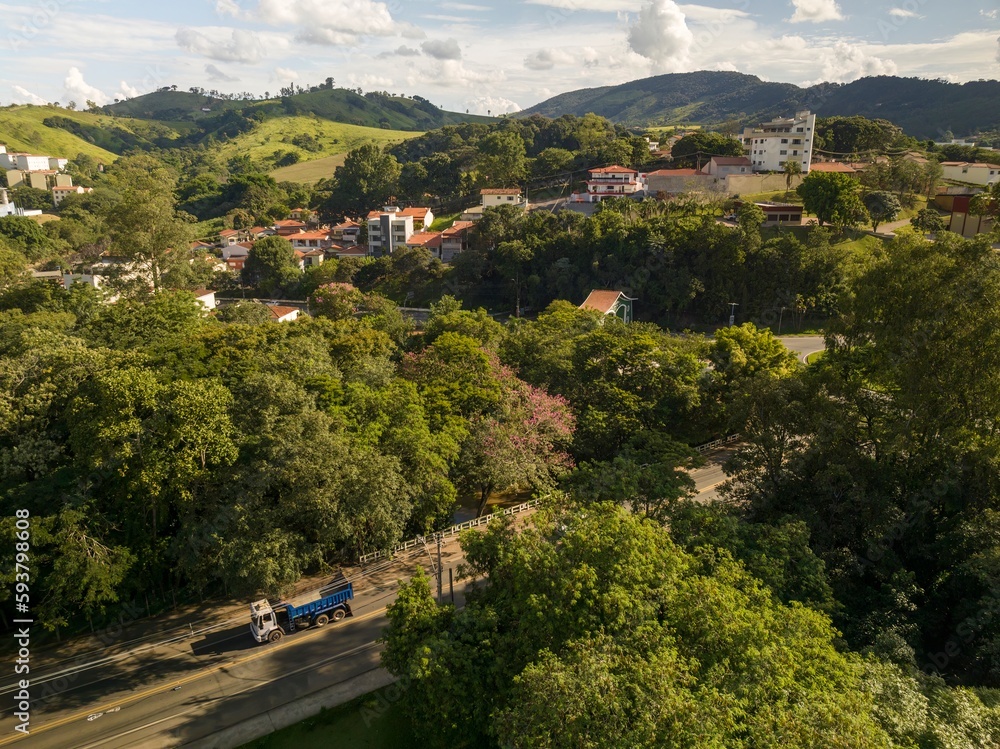 Imagem aérea de um vale na cidade de Socorro, no interior de São Paulo