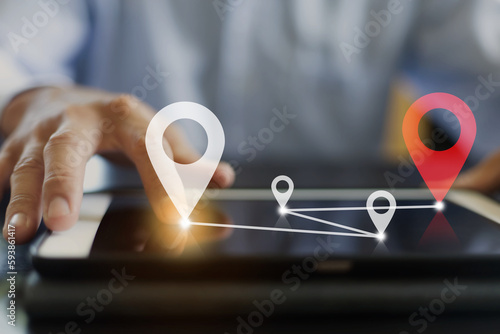 地図とカーナビのアイコンのアプリをクリック Map and car navigation app