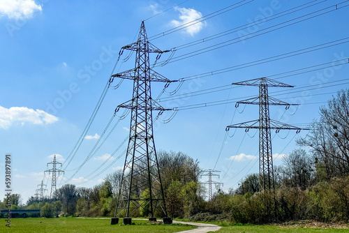 Strommast, Stromleitung, Stromleitungen, Strom, Stromausfall photo