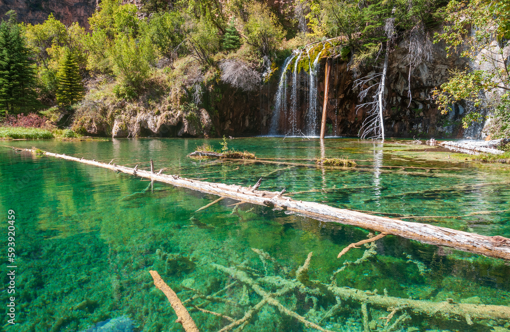 Naklejka premium Bridal Veil Falls and Clear Water at Hanging Lake