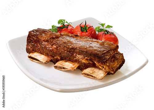 Prato com deliciosa costela de carne bovina acompanhado de tomates grelhados em fundo transparente - churrasco de carne bovina