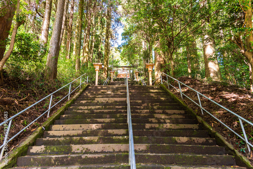Photos 石段参道「日本最古の神社パワースポット幣立神宮（へいたてじんぐう）」 Stone Steps Approach Japan's Oldest Shrine P