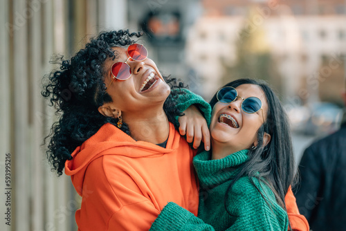 Canvas Print friends on the street laughing out loud