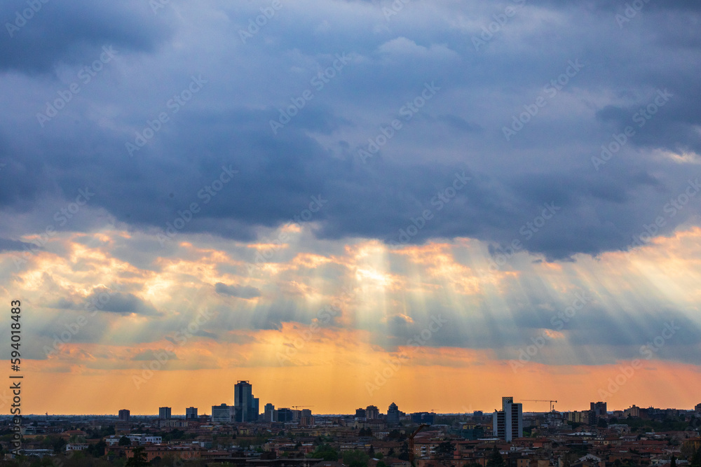 Obraz premium Sunset in the city. Sunset sky. Nature beauty concept