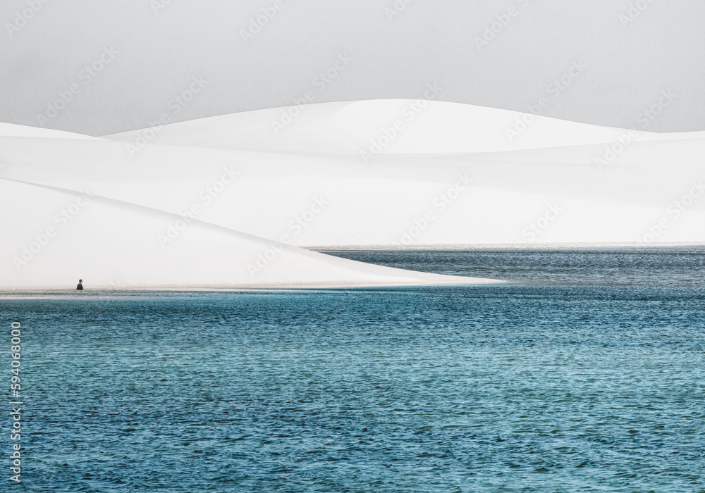 Obraz premium white dunes filled with rain water of Lencois Maranhenses