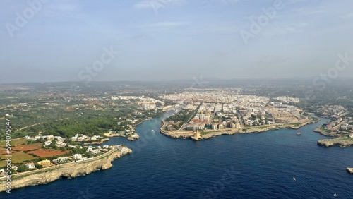 survol de Ciutadella de Menorca dans les îles Baléares en Espagne, minorque © Lotharingia