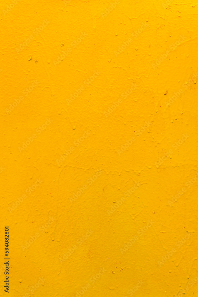 The metal surface is rough, with smudges, painted with yellow paint. Bright colored back. The metal surface is rough, with smudges, painted with yellow paint. Bright colored back.