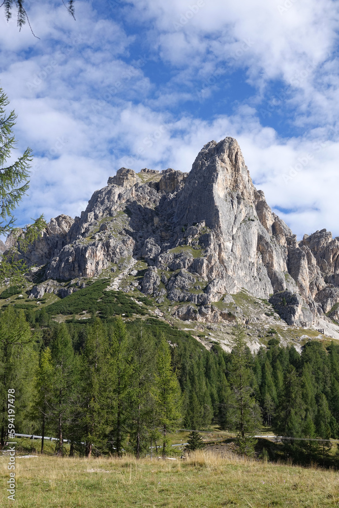 Falzaregoturm in den Dolomiten