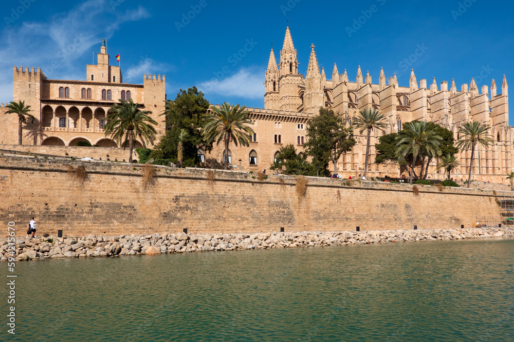 View on the Cathedral La Seu, Palma de Majorca and Palace of La Almudaina in Majorca View on the Cathedral La Seu, Palma de Majorca and Palace of La Almudaina in Majorca