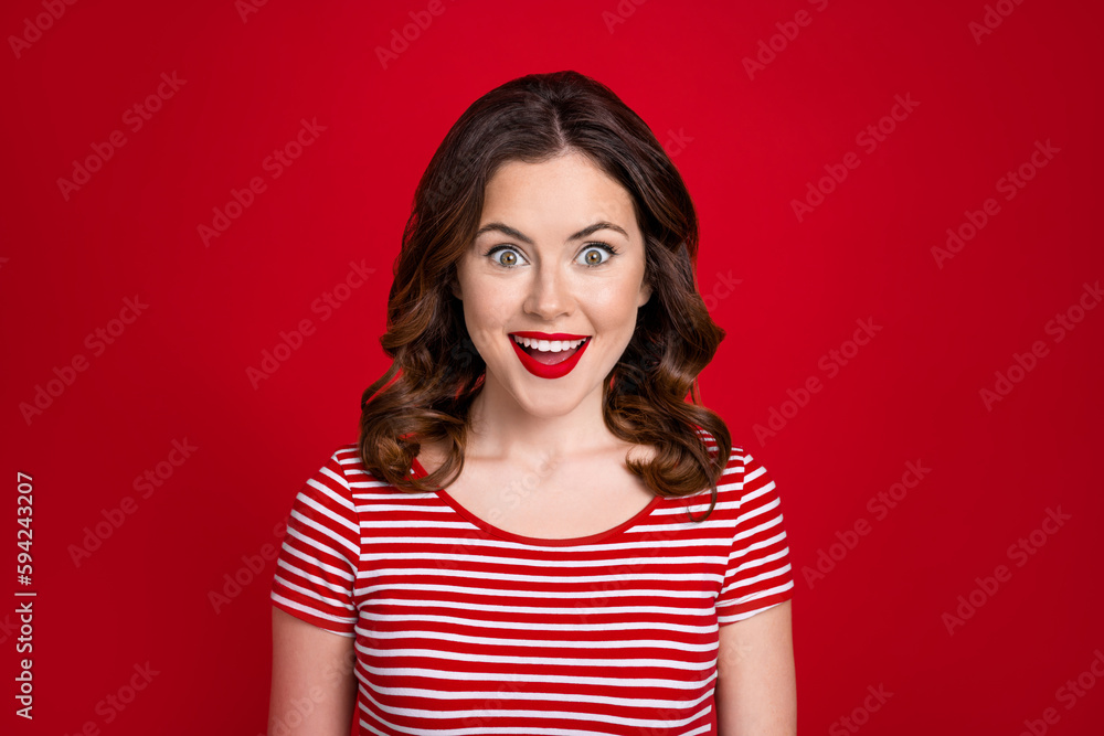 Photo of overjoyed pretty girlfriend rejoice seasonal sale new year christmas party isolated on red color background Photo of overjoyed pretty girlfriend rejoice seasonal sale new year christmas party isolated on red color background