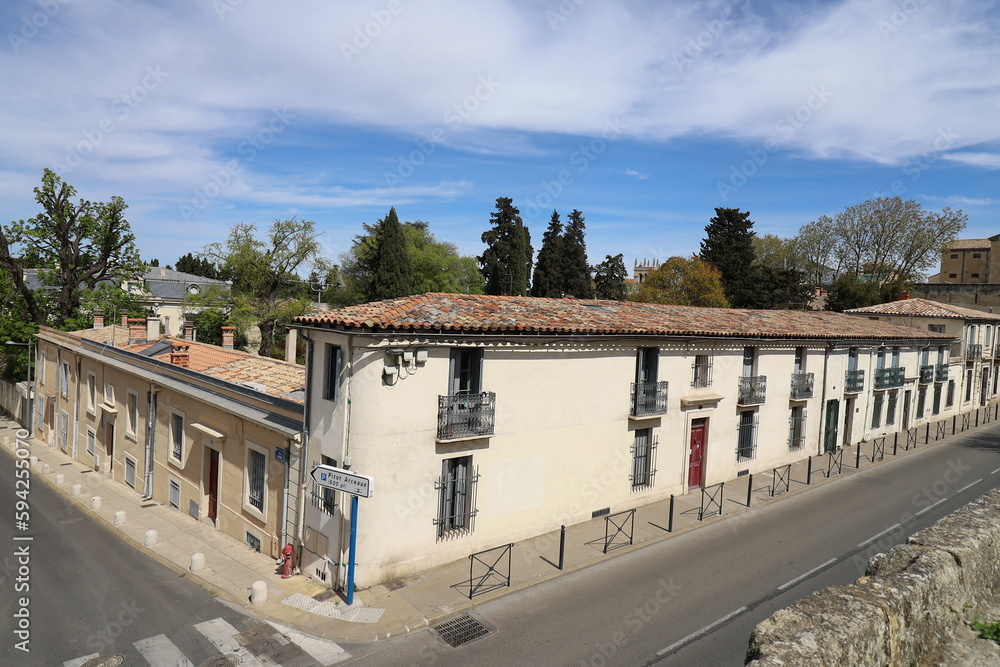 Immeuble typique, vue de l'extérieur, ville de Montpellier, département de l'Hérault, France Immeuble typique, vue de l'extérieur, ville de Montpellier, département de l'Hérault, France