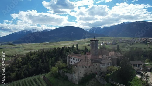 castello val di non velar valer 