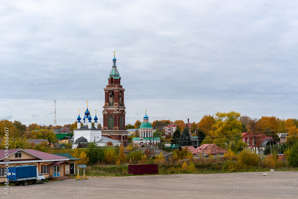 Fototapeta premium Church of the Intercession of the Most Holy Theotokos in Yuriev-Polsky, Russia.