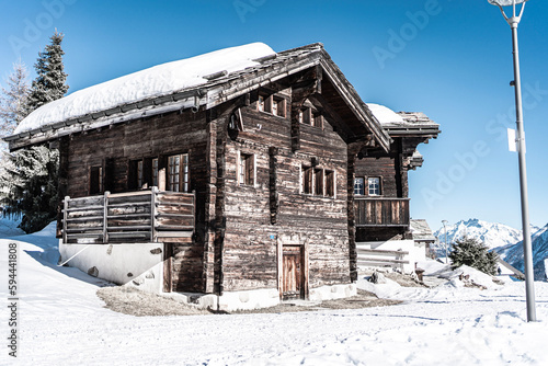 house in the mountains © SimonJoschka
