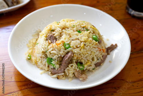 Fried rice with beef and egg