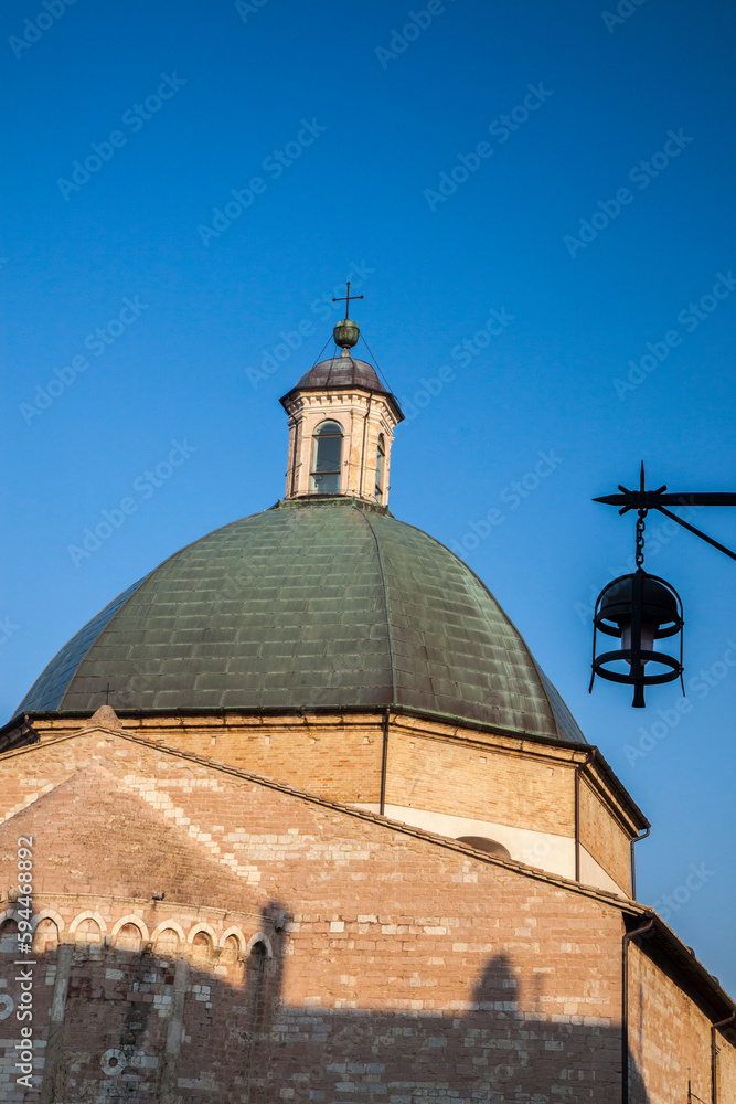 Italy, Umbria, Assisi. The dome of Saint Rufino Church.