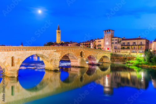 Obraz na płótnie Verona, Italy. The Roman Ponte Pietra in Verona. w salonie