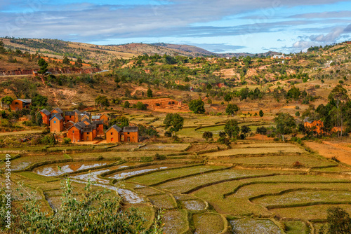 Fototapeta Village dans les hautes-terres de Madagascar