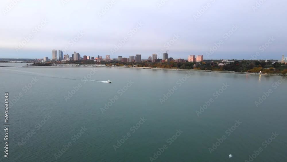 Lake Michigan - Milwaukee Lake Michigan - Milwaukee