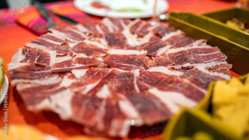 plato de jamón