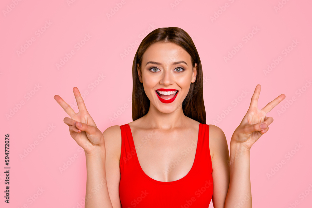 Close up photo portrait of dreamy nice glad cute pretty beautiful attractive cool lady making double peace sign looking in camera isolated background Close up photo portrait of dreamy nice glad cute pretty beautiful attractive cool lady making double peace sign looking in camera isolated background