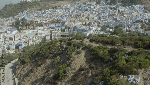 Vue de la ville de Chefchaouen en drone