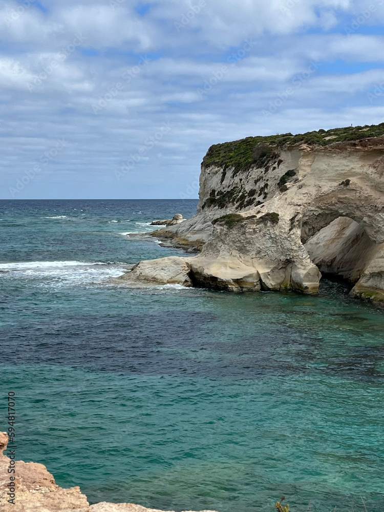 Grota nad Morzem Śródziemnym - Malta