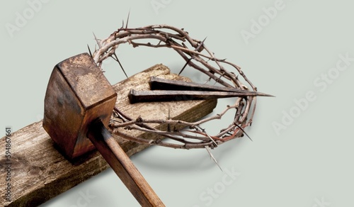 Εκτύπωση καμβά Vintage wooden mallet and wreath. Hammer on the desk