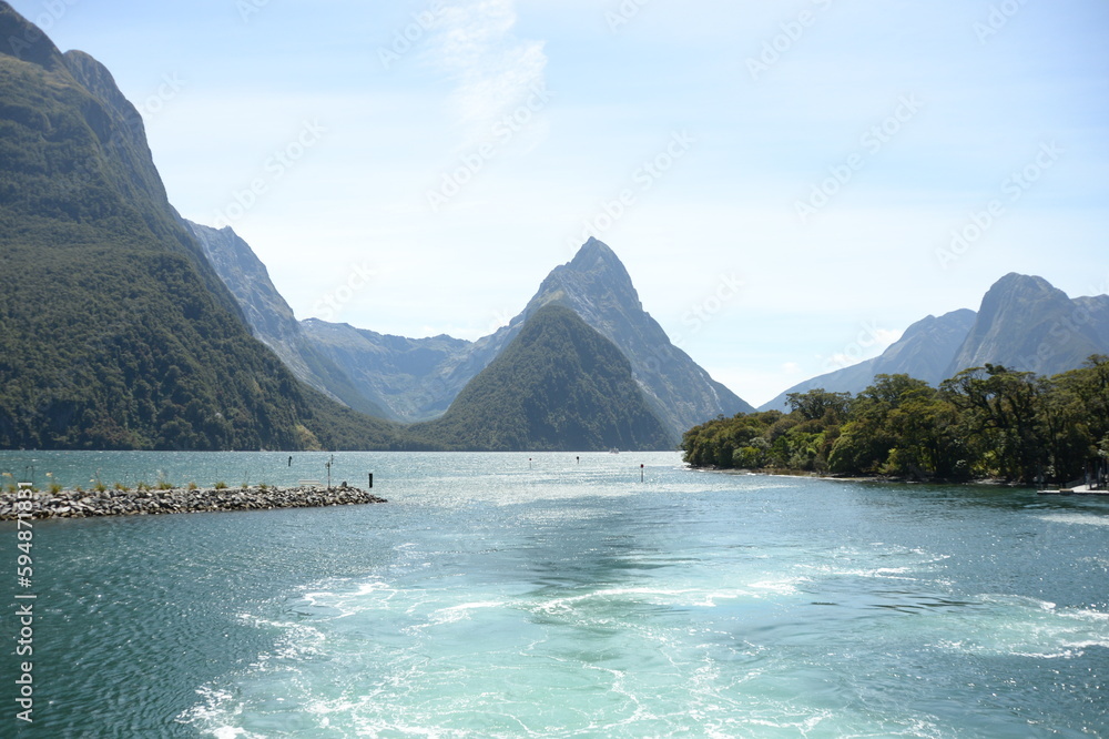 Beautiful mountain and lake in New Zealand
