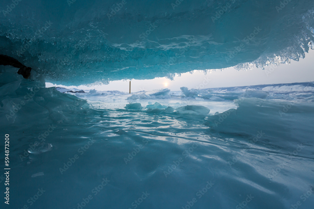 Obraz premium Ice cave on Lake Baikal