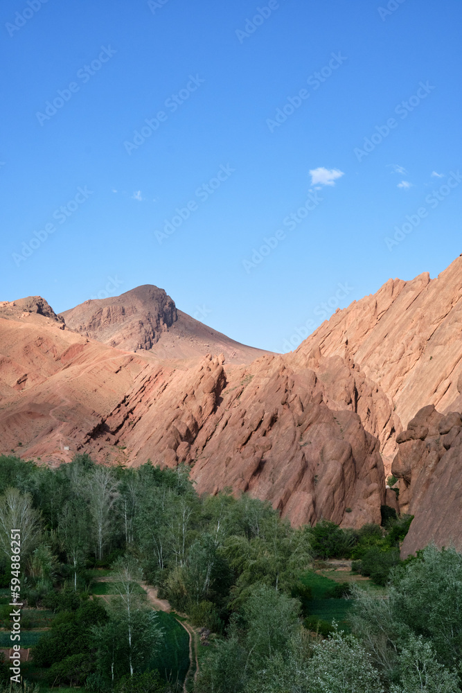 Fototapeta premium A vertical shot of Monkey Paw Mountains in ‎⁨Ait Sedrate Jbel El⁩, ⁨Morocco⁩