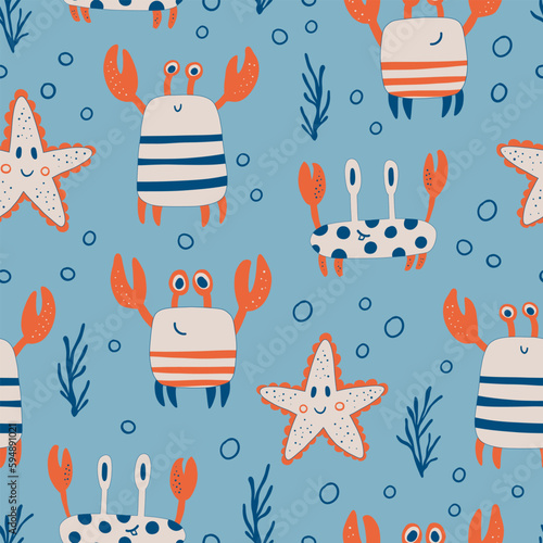 Colorful seamless pattern with funny starfish, crabs and algae. Background with cute inhabitants of the sea and ocean. Flat vector illustration.
