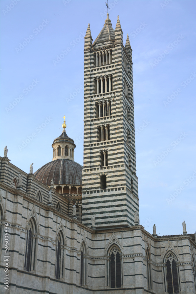 The cathedral of Siena Santa Maria Assunta is built in the Italian Romanesque-Gothic style and is one of the most beautiful churches built in this style in Italy.