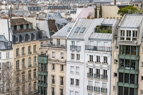 Paris, typical buildings in the Marais © Pascale Gueret/Wirestock Creators