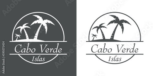 Destino de vacaciones. Logo aislado con texto manuscrito Cabo Verde islas en español con silueta de isla con la palma en círculo lineal
