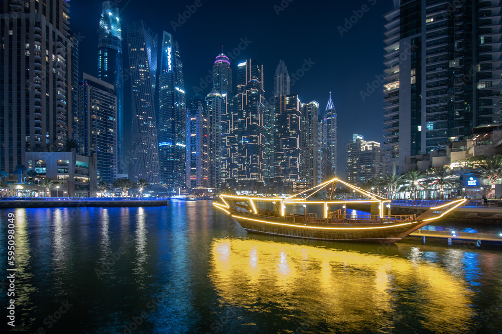 Obraz premium Dubai Marina by Night ,UAE