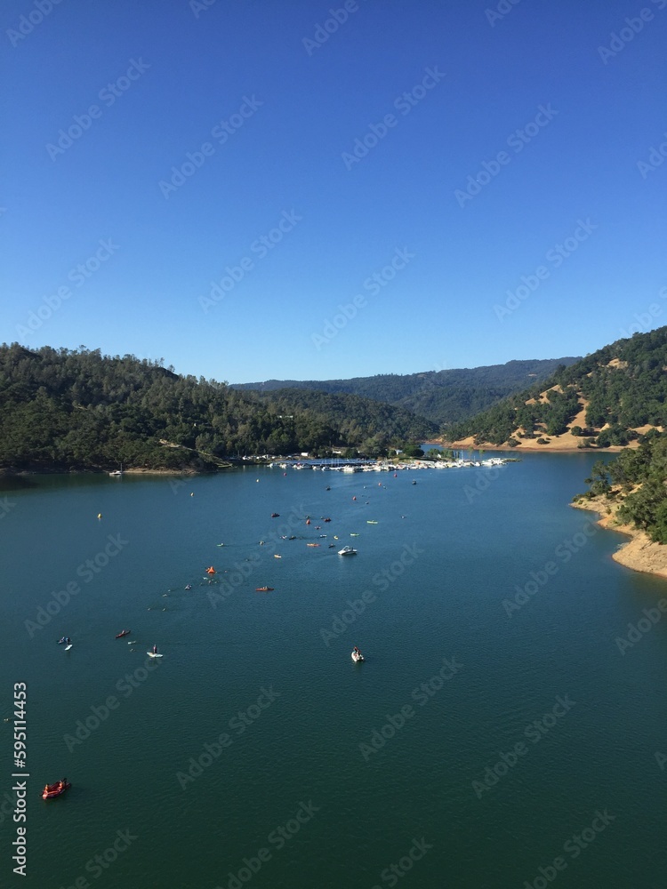 Fototapeta premium Swimming Sonoma Lake California