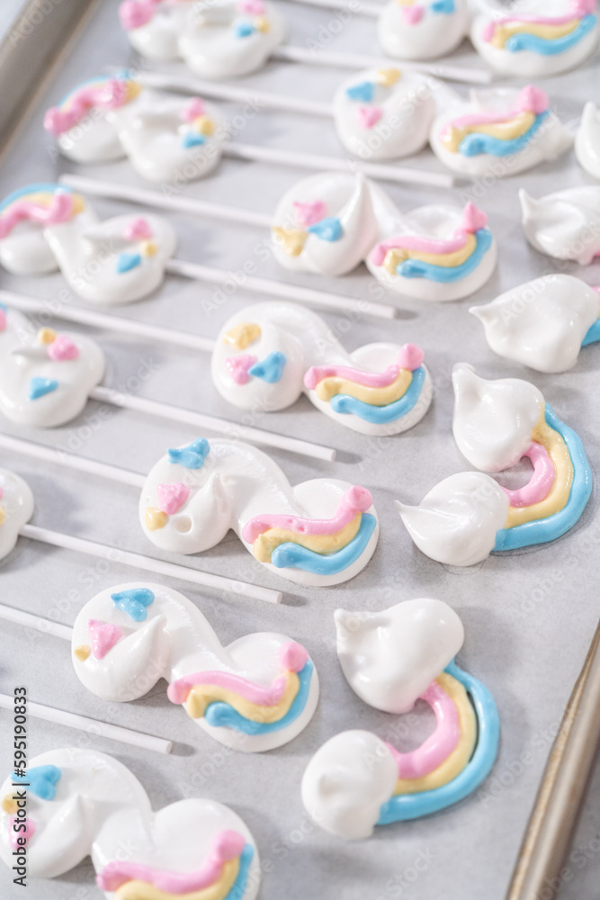 Unicorn meringue pops Unicorn meringue pops